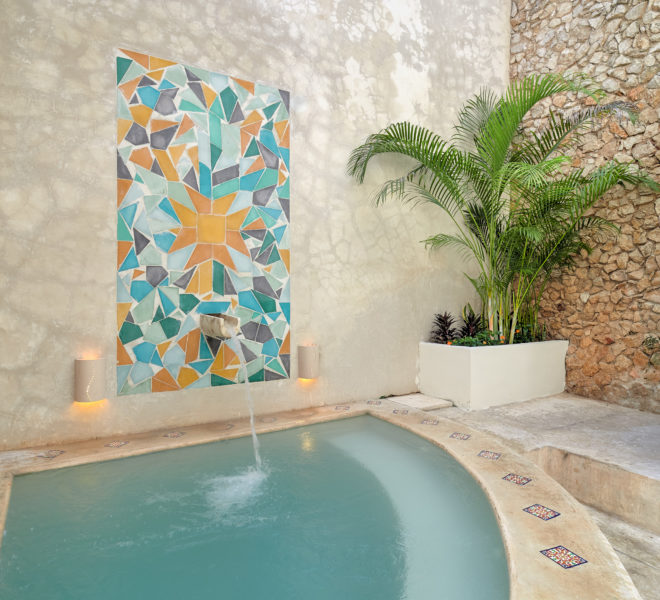 casa caballo dipping pool and courtyard